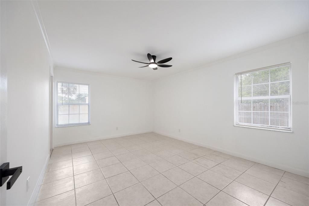 For Sale: $278,800 (3 beds, 2 baths, 1184 Square Feet)