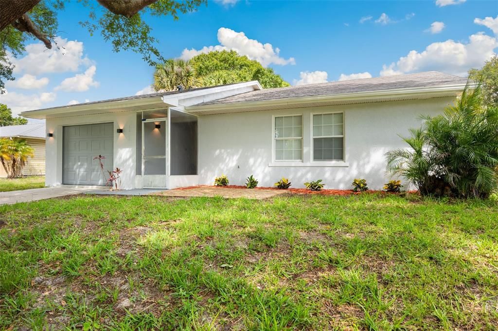 For Sale: $278,800 (3 beds, 2 baths, 1184 Square Feet)