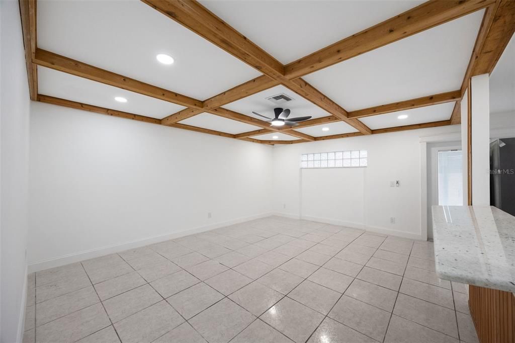 For Sale: $278,800 (3 beds, 2 baths, 1184 Square Feet)