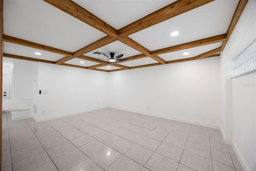 For Sale: $278,800 (3 beds, 2 baths, 1184 Square Feet)
