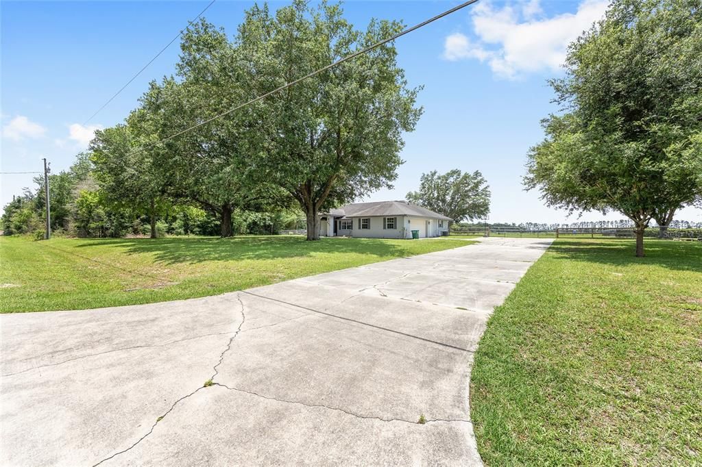 For Sale: $410,000 (3 beds, 2 baths, 1631 Square Feet)
