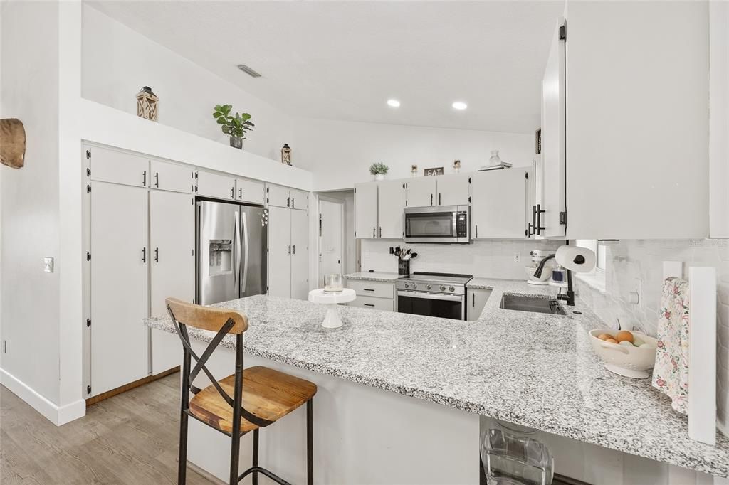 For Sale: $410,000 (3 beds, 2 baths, 1631 Square Feet)