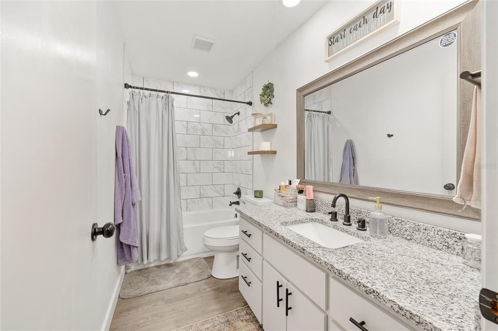 For Sale: $410,000 (3 beds, 2 baths, 1631 Square Feet)