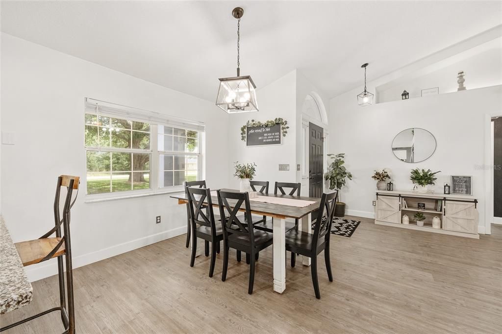 For Sale: $410,000 (3 beds, 2 baths, 1631 Square Feet)