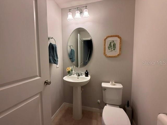 En Venta: $328,900 (2 camas, 2 baños, 1464 Pies cuadrados)
