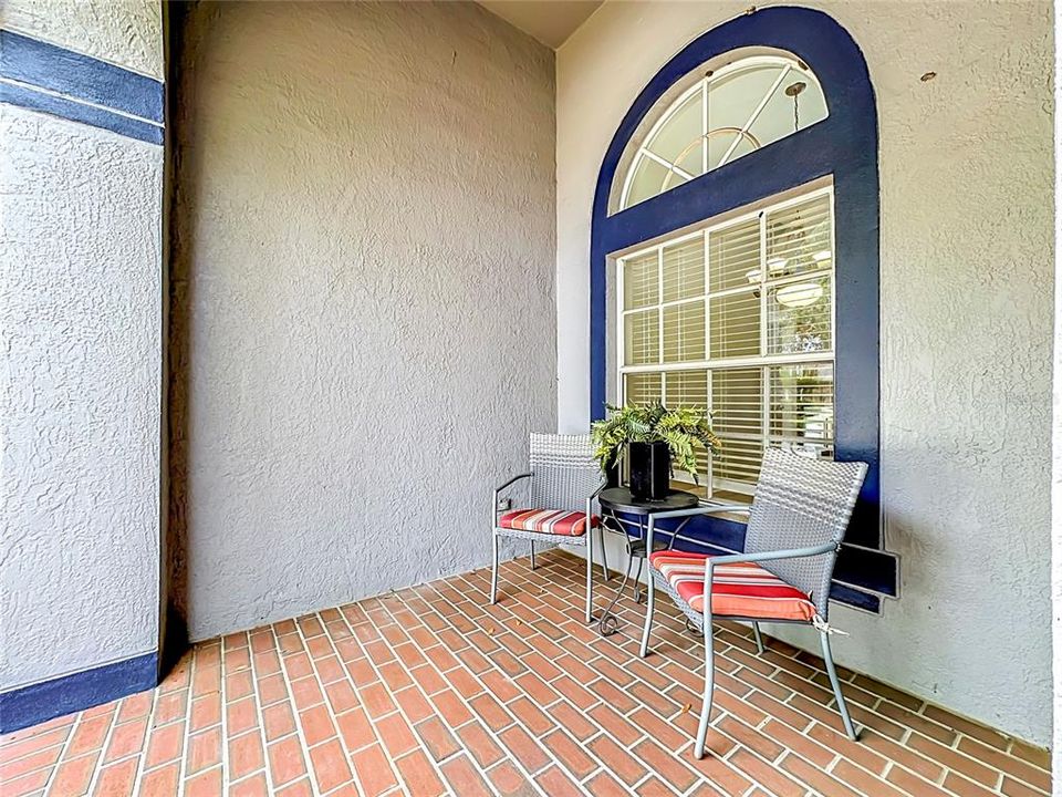 En Venta: $499,900 (3 camas, 2 baños, 2337 Pies cuadrados)