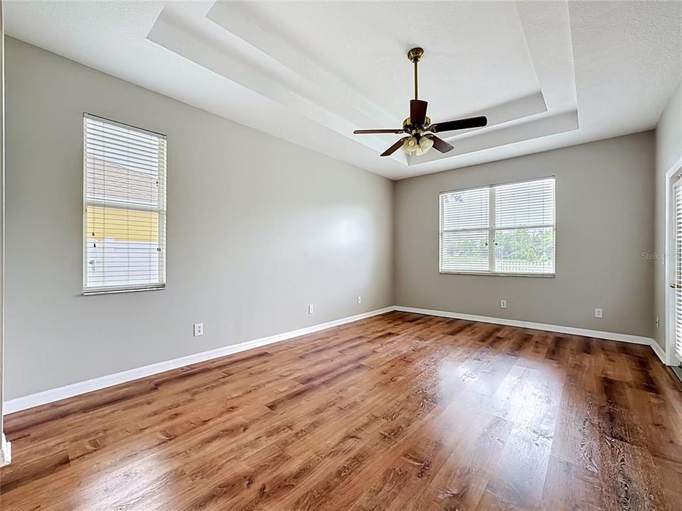 En Venta: $499,900 (3 camas, 2 baños, 2337 Pies cuadrados)