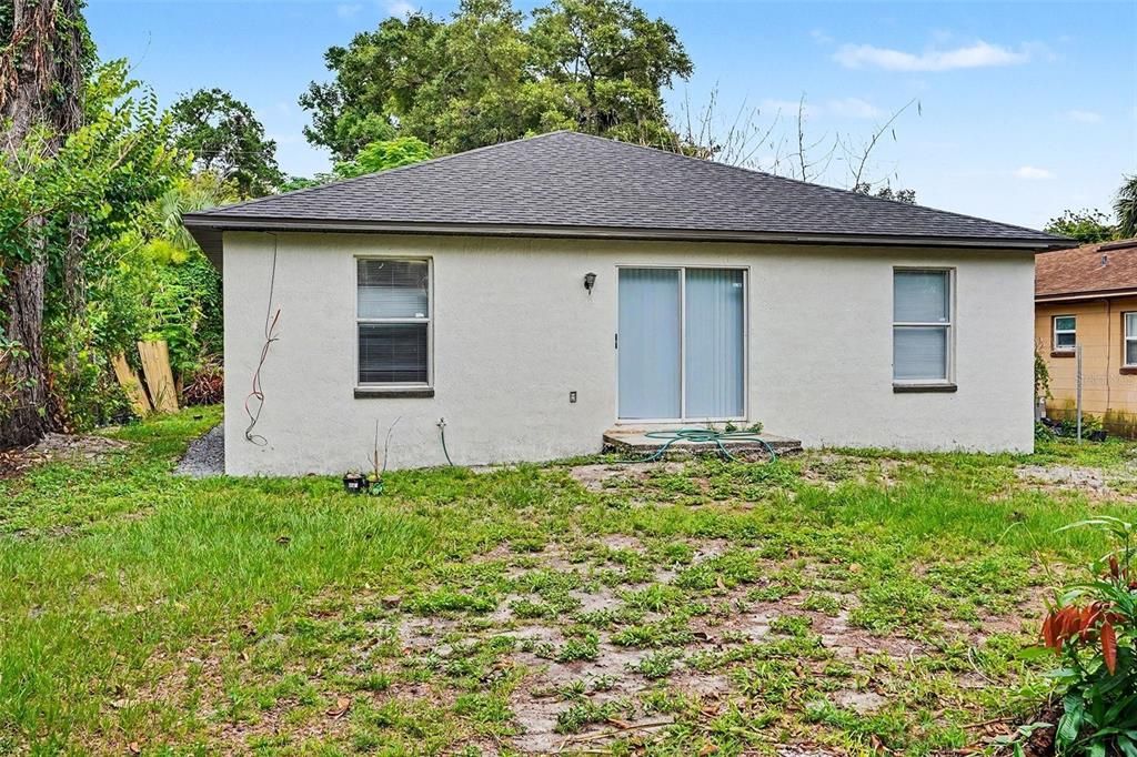 For Rent: $1,900 (3 beds, 2 baths, 1245 Square Feet)