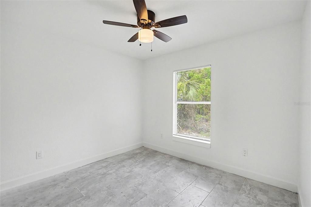 For Rent: $1,900 (3 beds, 2 baths, 1245 Square Feet)
