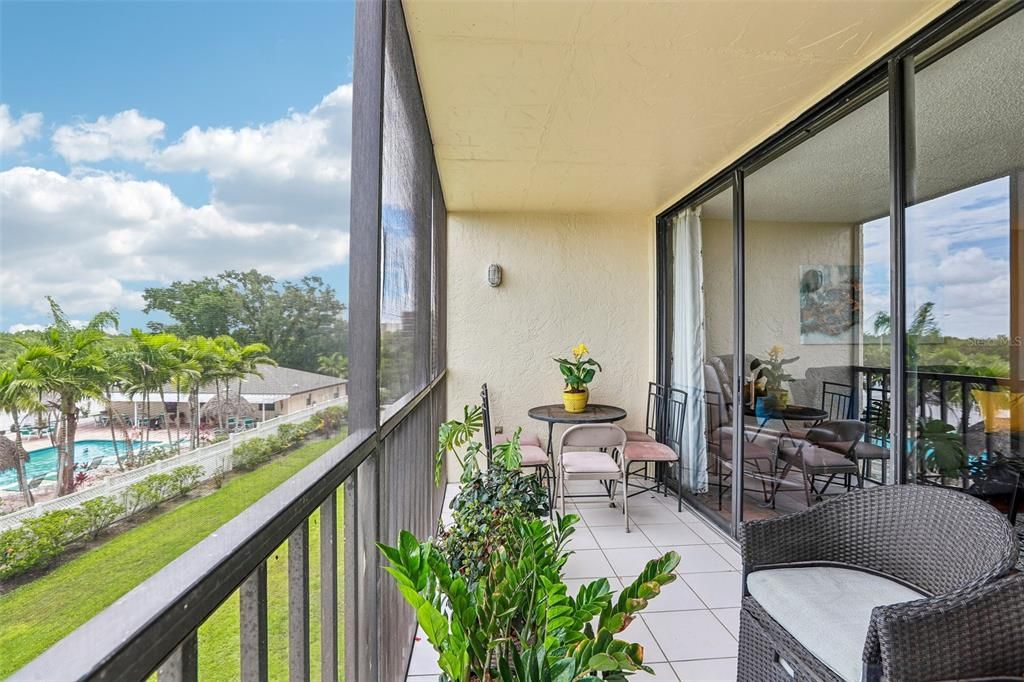 For Sale: $239,900 (3 beds, 2 baths, 1065 Square Feet)