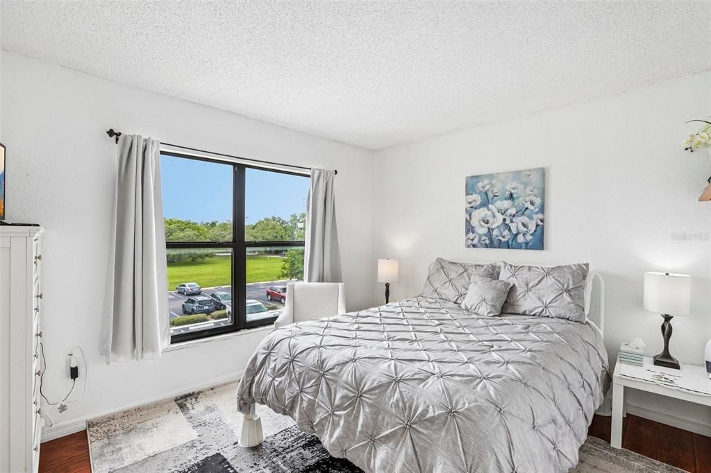 For Sale: $239,900 (3 beds, 2 baths, 1065 Square Feet)