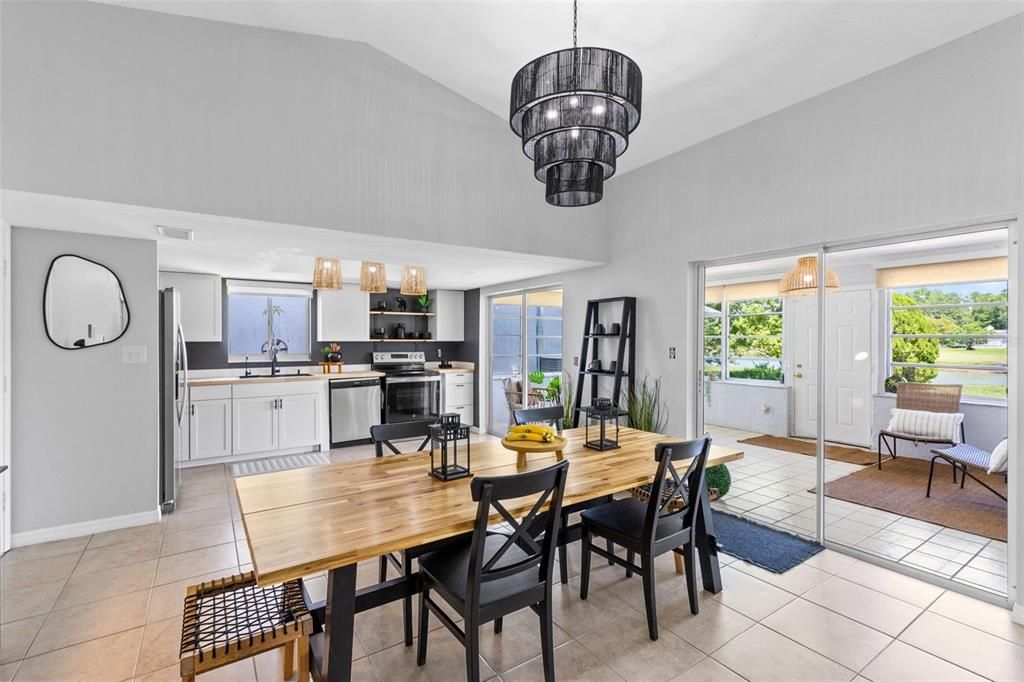 For Sale: $389,000 (2 beds, 2 baths, 1494 Square Feet)