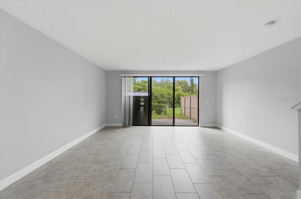 En Venta: $355,000 (3 camas, 2 baños, 1591 Pies cuadrados)