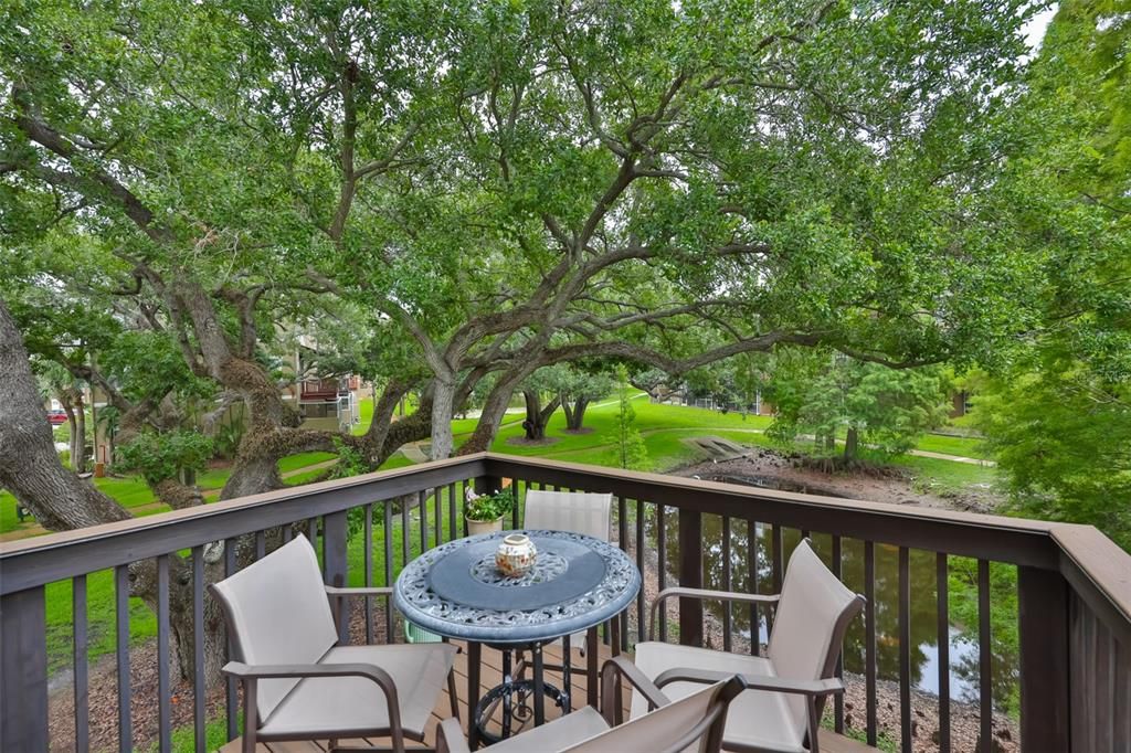 For Sale: $439,900 (3 beds, 2 baths, 1904 Square Feet)