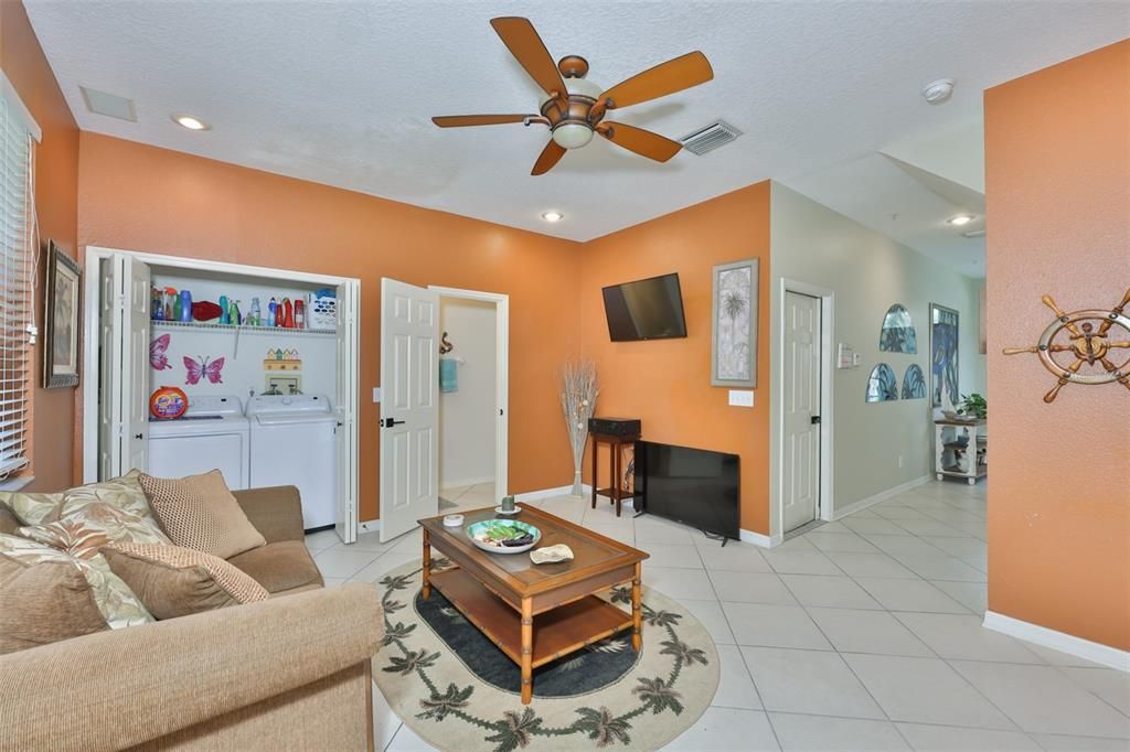 For Sale: $439,900 (3 beds, 2 baths, 1904 Square Feet)