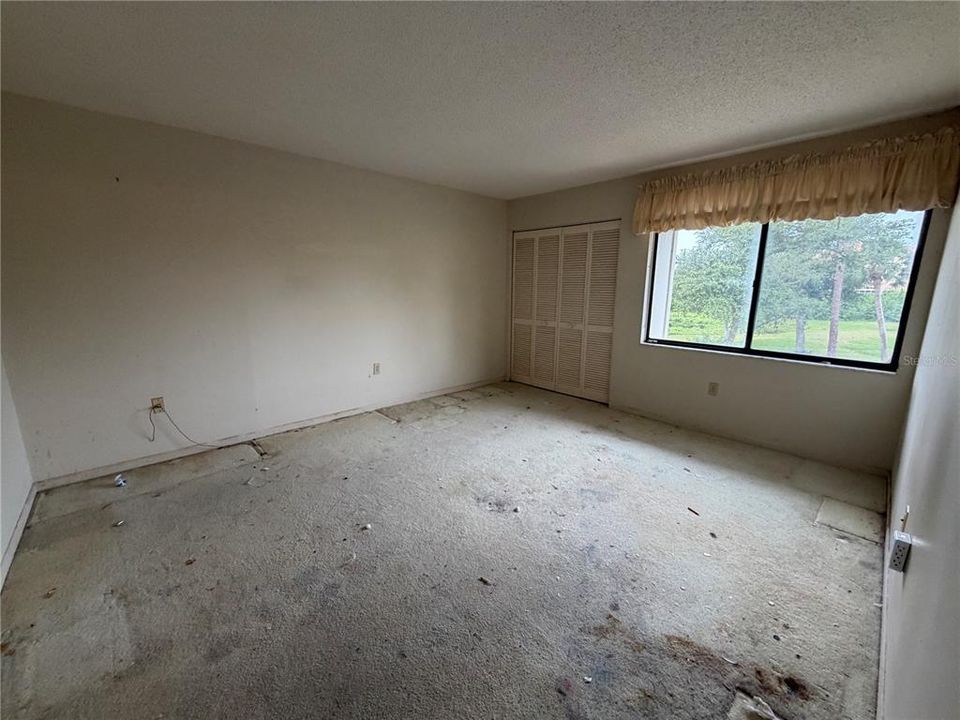 For Sale: $125,000 (2 beds, 2 baths, 1092 Square Feet)
