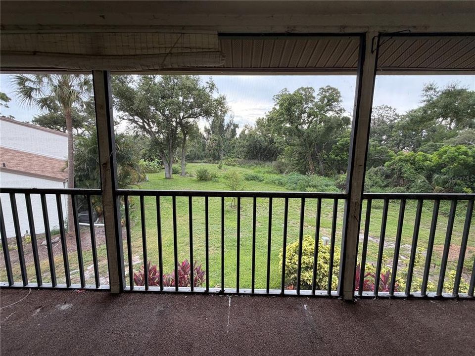 For Sale: $125,000 (2 beds, 2 baths, 1092 Square Feet)