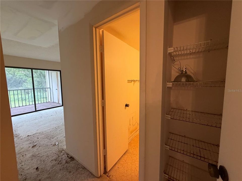 For Sale: $125,000 (2 beds, 2 baths, 1092 Square Feet)