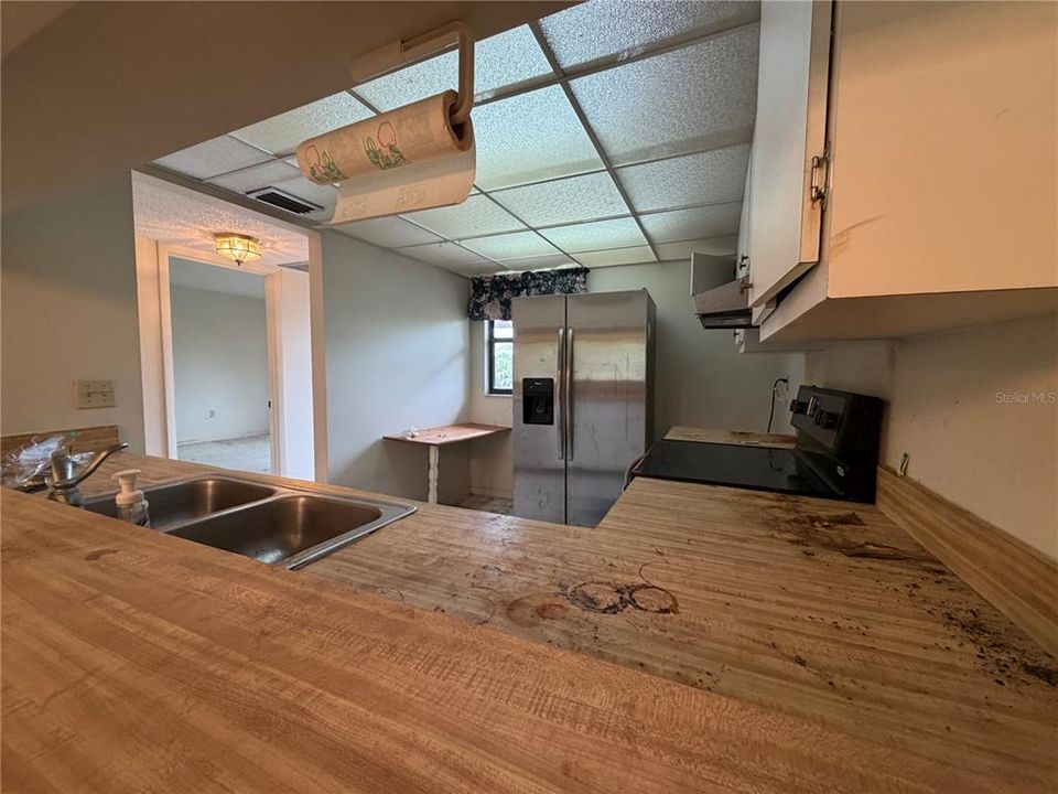 For Sale: $125,000 (2 beds, 2 baths, 1092 Square Feet)