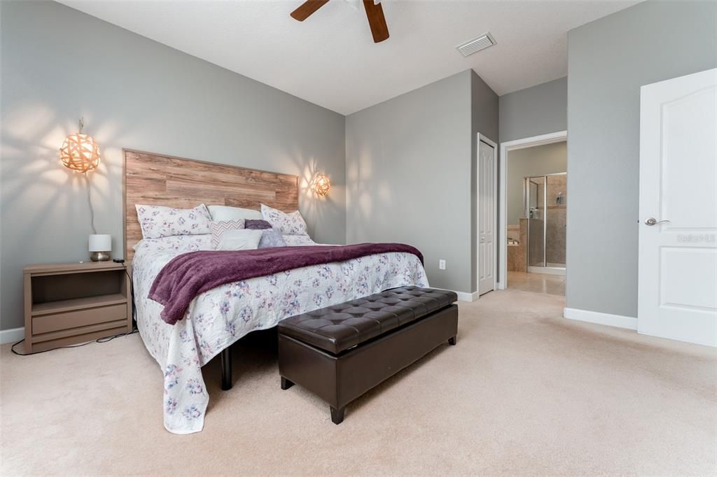 For Sale: $380,000 (4 beds, 3 baths, 2286 Square Feet)