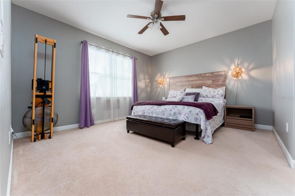 For Sale: $380,000 (4 beds, 3 baths, 2286 Square Feet)