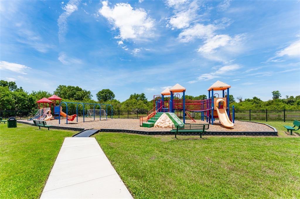 For Sale: $380,000 (4 beds, 3 baths, 2286 Square Feet)