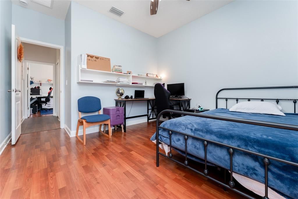 For Sale: $380,000 (4 beds, 3 baths, 2286 Square Feet)