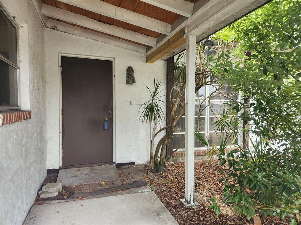 For Sale: $330,000 (3 beds, 2 baths, 1463 Square Feet)
