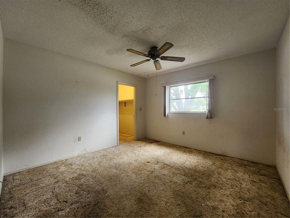 For Sale: $330,000 (3 beds, 2 baths, 1463 Square Feet)