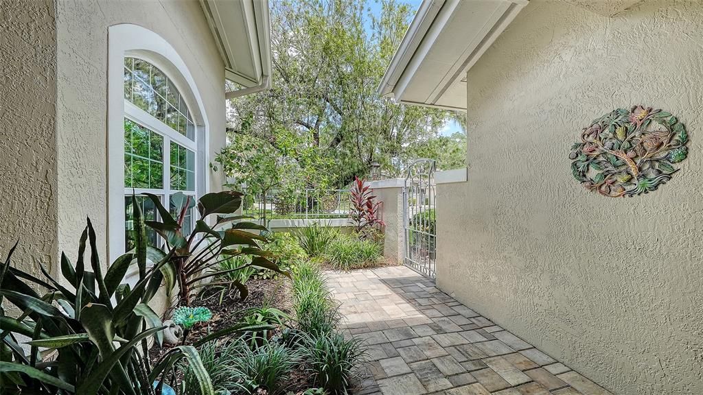 For Sale: $749,000 (3 beds, 2 baths, 2606 Square Feet)