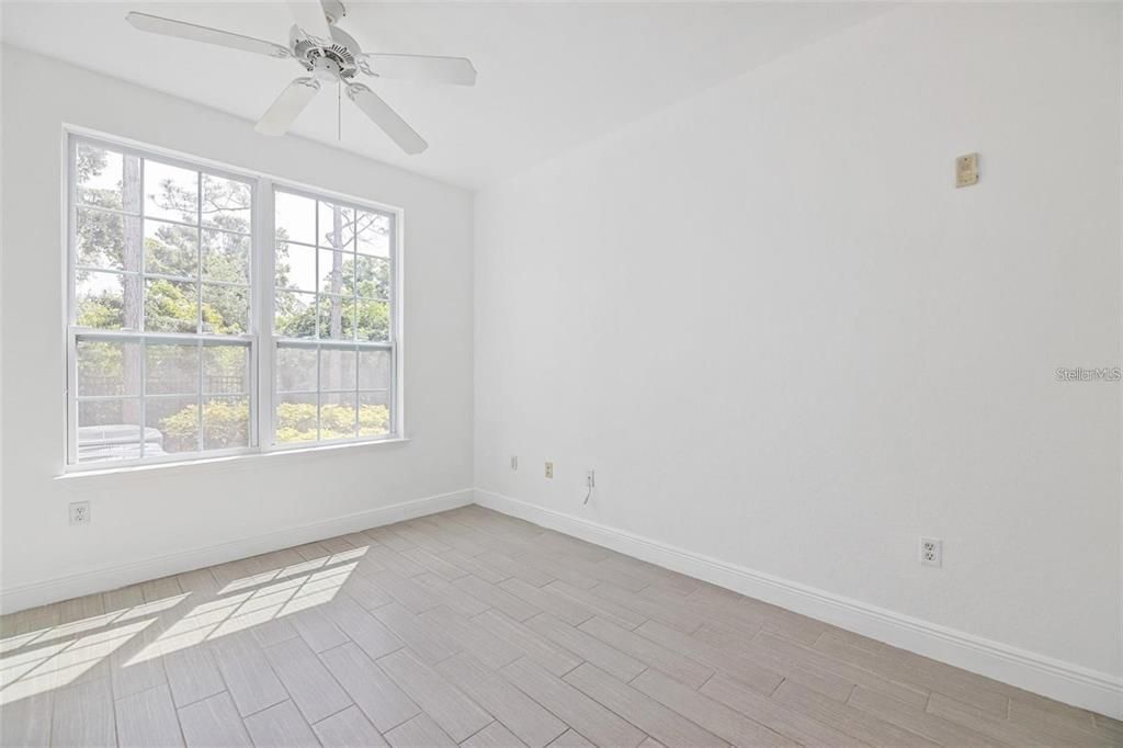 For Rent: $2,050 (2 beds, 2 baths, 1112 Square Feet)