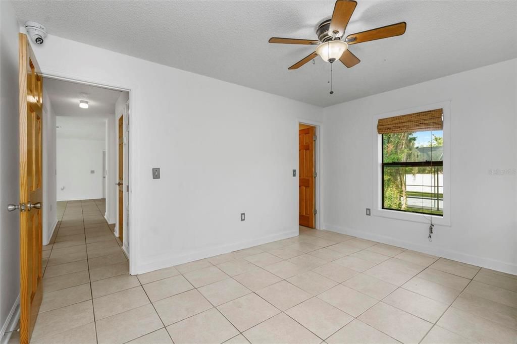 En Venta: $369,900 (3 camas, 2 baños, 1176 Pies cuadrados)