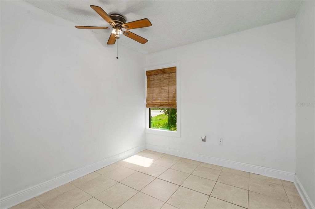 En Venta: $369,900 (3 camas, 2 baños, 1176 Pies cuadrados)