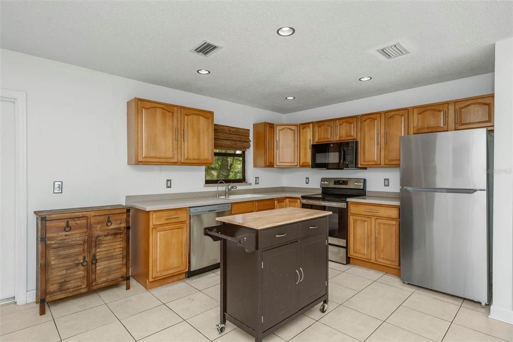 En Venta: $369,900 (3 camas, 2 baños, 1176 Pies cuadrados)
