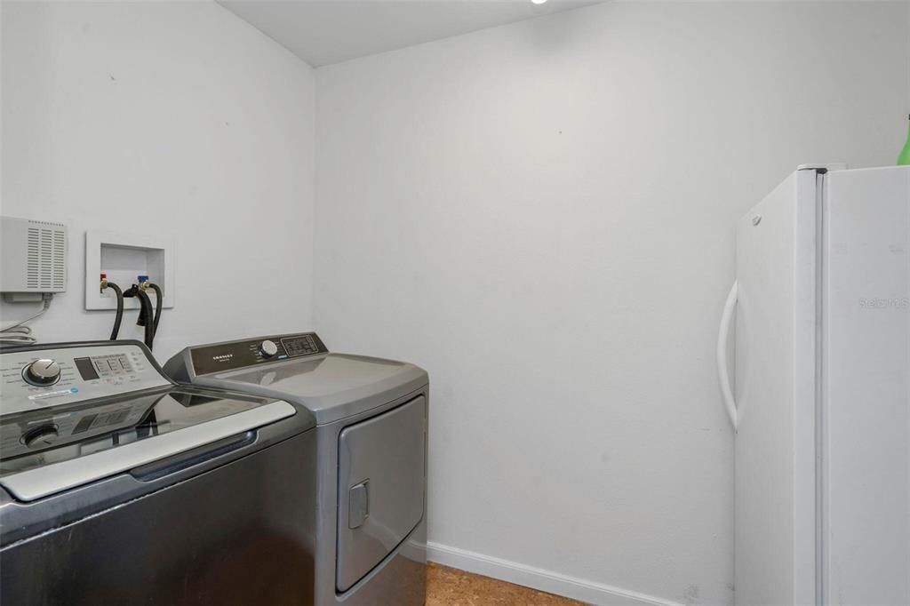 En Venta: $369,900 (3 camas, 2 baños, 1176 Pies cuadrados)