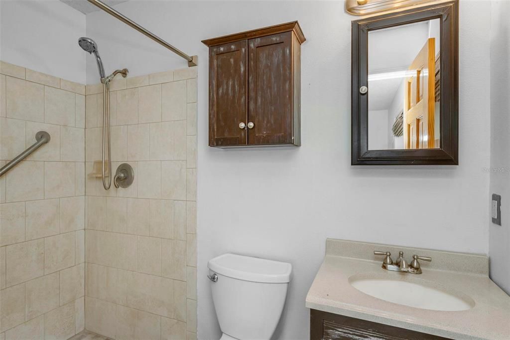 En Venta: $369,900 (3 camas, 2 baños, 1176 Pies cuadrados)