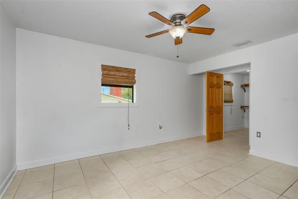 En Venta: $369,900 (3 camas, 2 baños, 1176 Pies cuadrados)