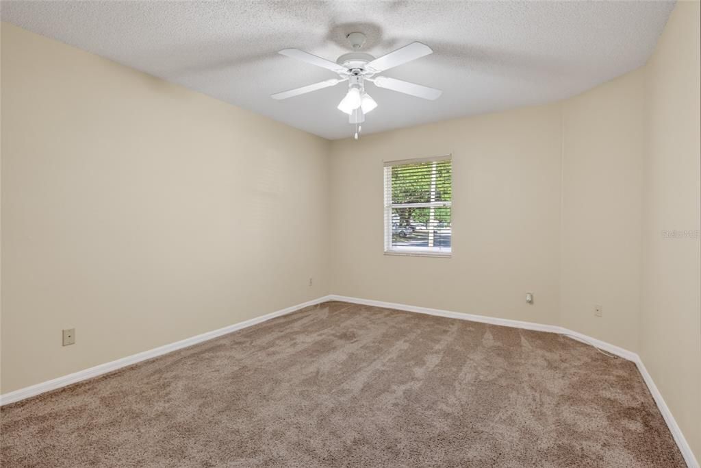 For Sale: $219,500 (2 beds, 2 baths, 1569 Square Feet)