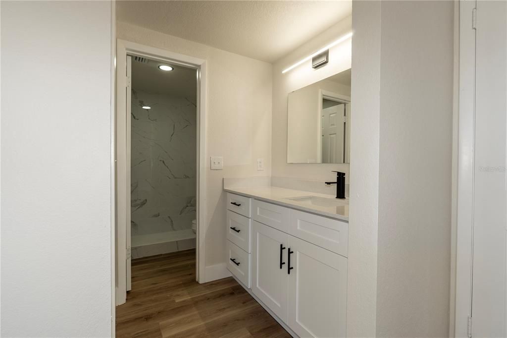 En Venta: $415,000 (3 camas, 2 baños, 1570 Pies cuadrados)