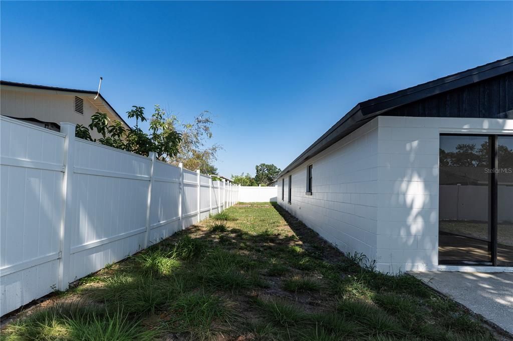 En Venta: $415,000 (3 camas, 2 baños, 1570 Pies cuadrados)