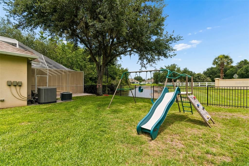 En Venta: $825,000 (5 camas, 3 baños, 3514 Pies cuadrados)