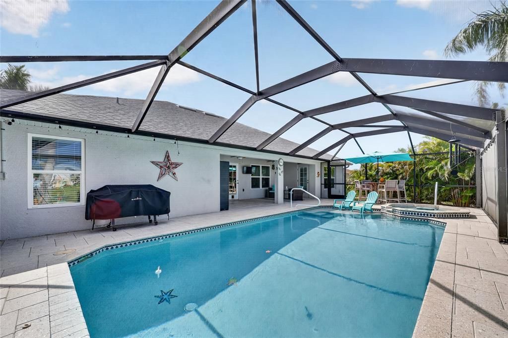 En Venta: $719,000 (4 camas, 2 baños, 2299 Pies cuadrados)
