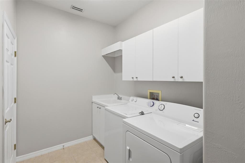 En Venta: $325,000 (3 camas, 3 baños, 1794 Pies cuadrados)