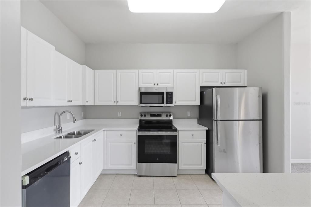 En Venta: $325,000 (3 camas, 3 baños, 1794 Pies cuadrados)
