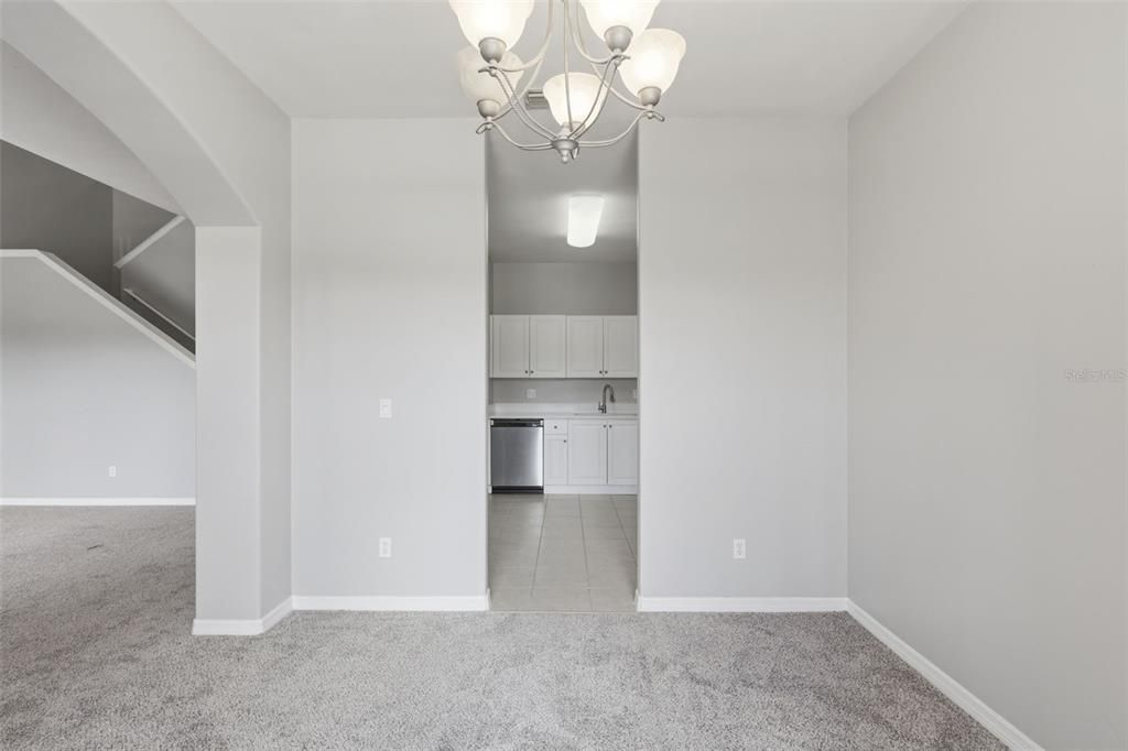 En Venta: $325,000 (3 camas, 3 baños, 1794 Pies cuadrados)