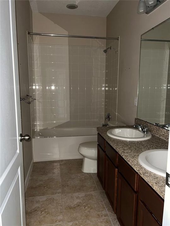 For Sale: $285,000 (3 beds, 2 baths, 2075 Square Feet)