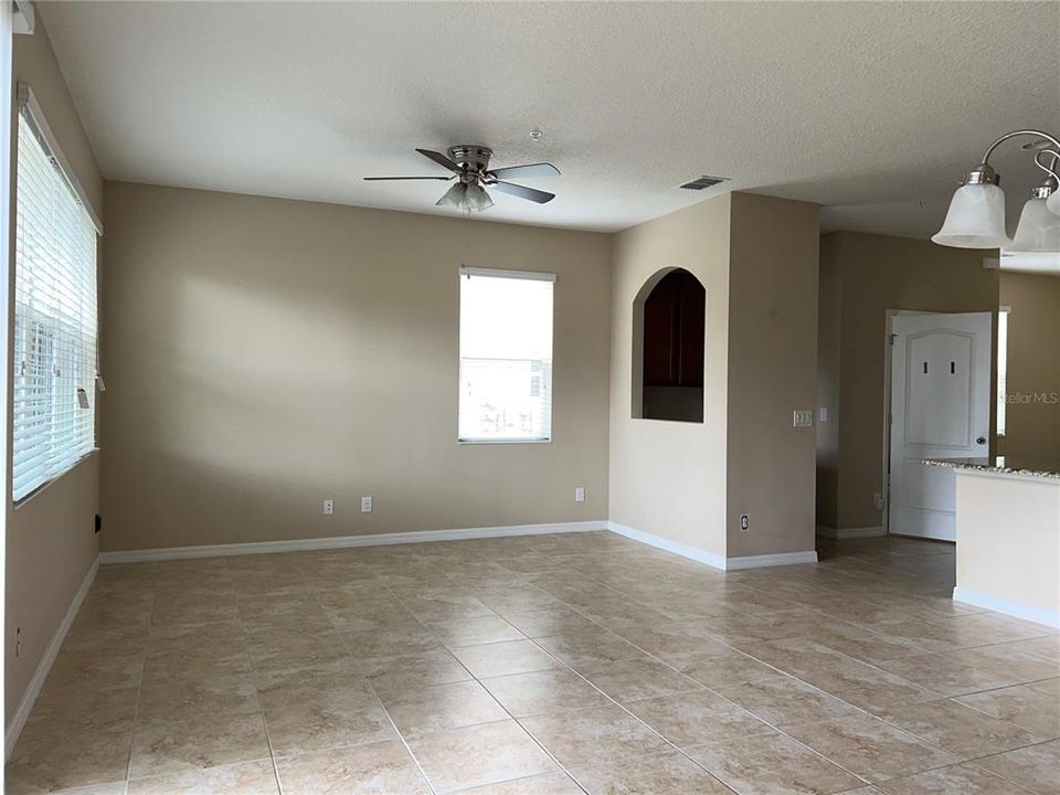 For Sale: $285,000 (3 beds, 2 baths, 2075 Square Feet)