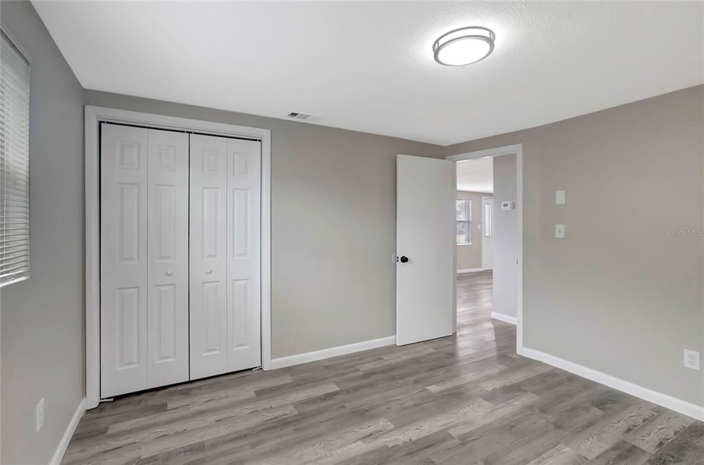 For Sale: $224,900 (2 beds, 2 baths, 1084 Square Feet)