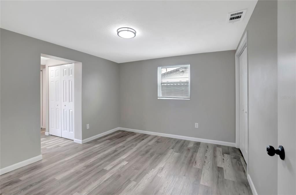 For Sale: $224,900 (2 beds, 2 baths, 1084 Square Feet)