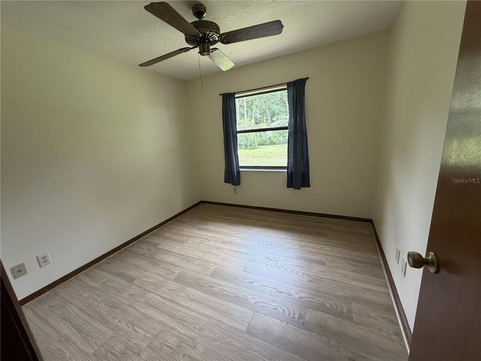 For Sale: $289,900 (3 beds, 2 baths, 1352 Square Feet)